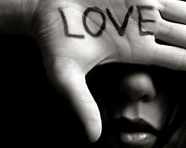 love,-hand-158937